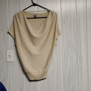 EUC Worthington Cowl neck, short angle wing sleeves. Beige, gold. Sz Med
